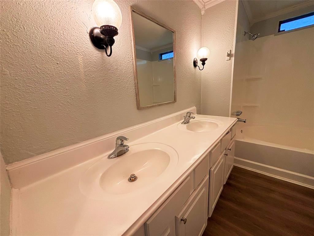 204 County Road 3201, Cleveland, Texas image 13