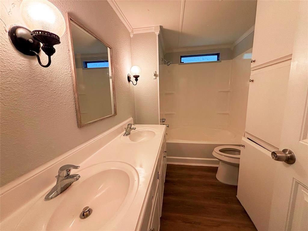204 County Road 3201, Cleveland, Texas image 12