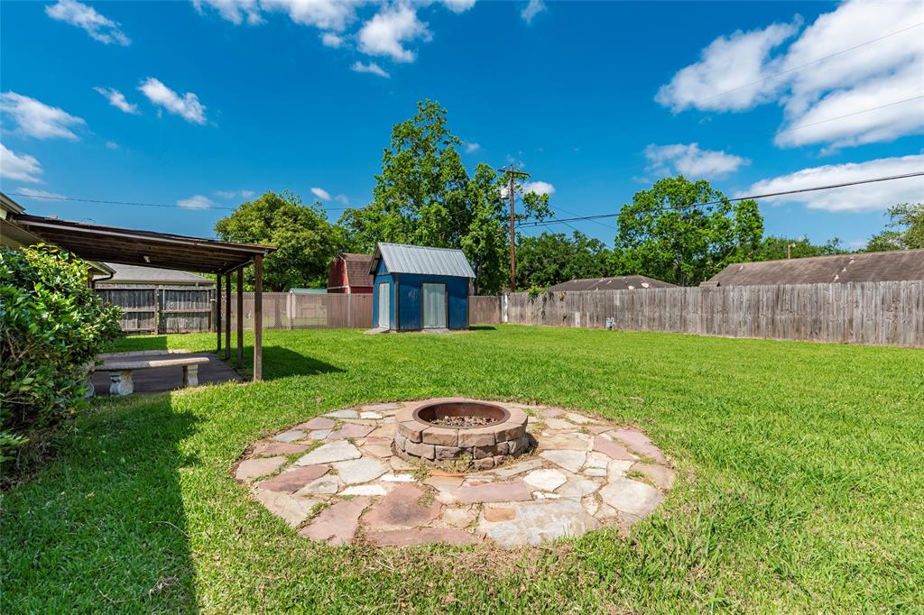 1907 Tracy Lynn Lane, Alvin, Texas image 25