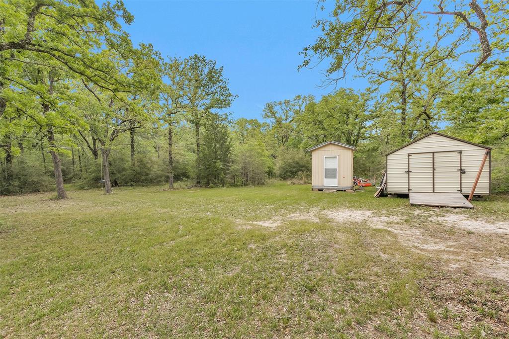 311 William Thomas Road, Huntsville, Texas image 20