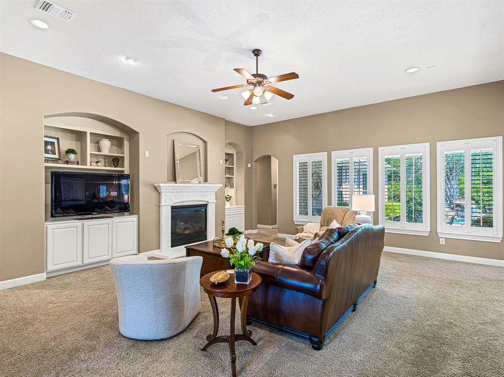 1034 Bayou Vista Court, Katy, Texas image 11
