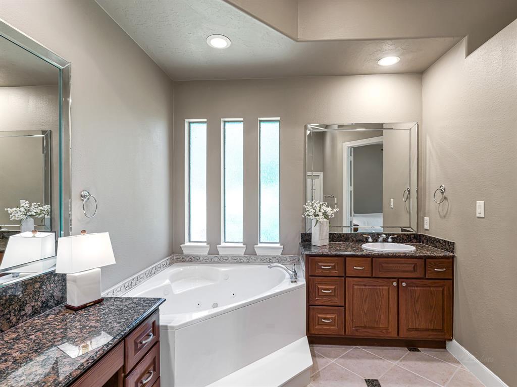 1034 Bayou Vista Court, Katy, Texas image 27