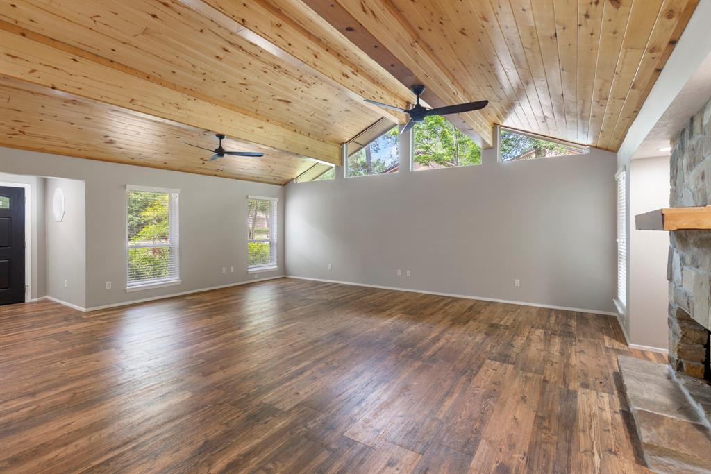 21 Riverbank Drive, The Woodlands, Texas image 15