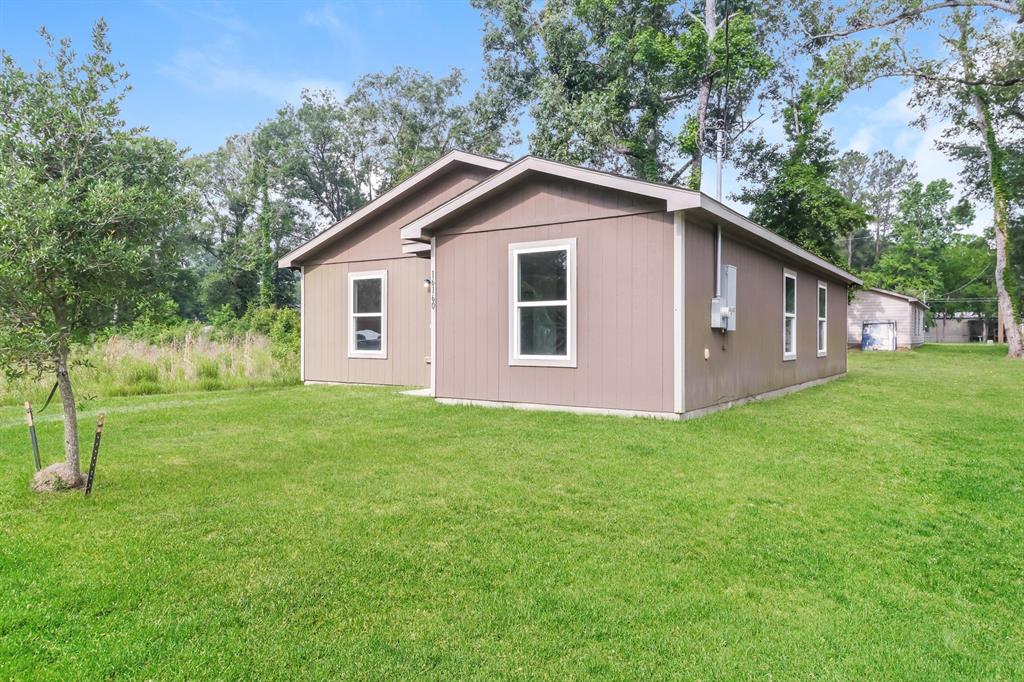 16160 Brettwood Lane, Splendora, Texas image 2