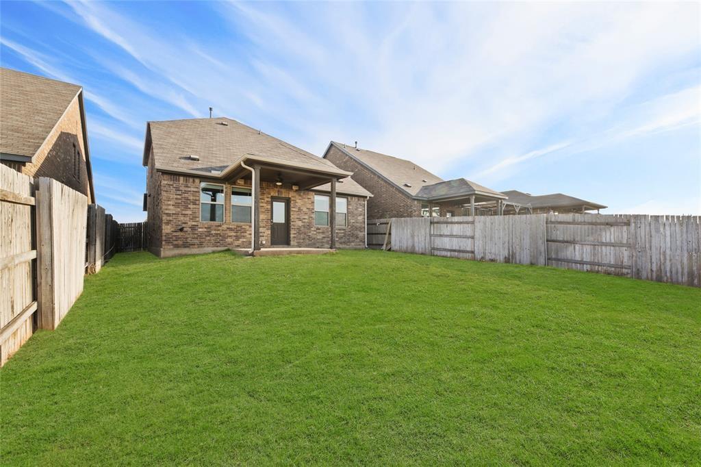 326 Eves Necklace Drive, Buda, Texas image 31