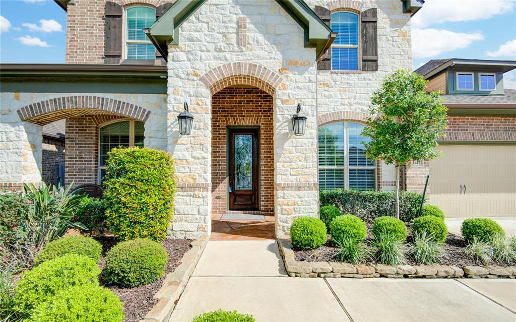 1417 Summer Field Lane, Friendswood, Texas image 3