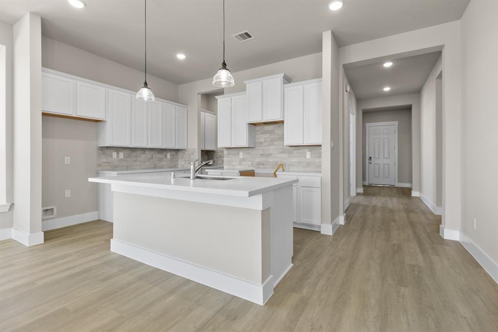 2204 Inglenook Grove Drive, Katy, Texas image 4
