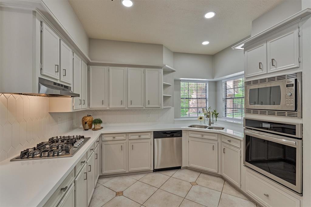 59 Cornerbrook Place, Spring, Texas image 13