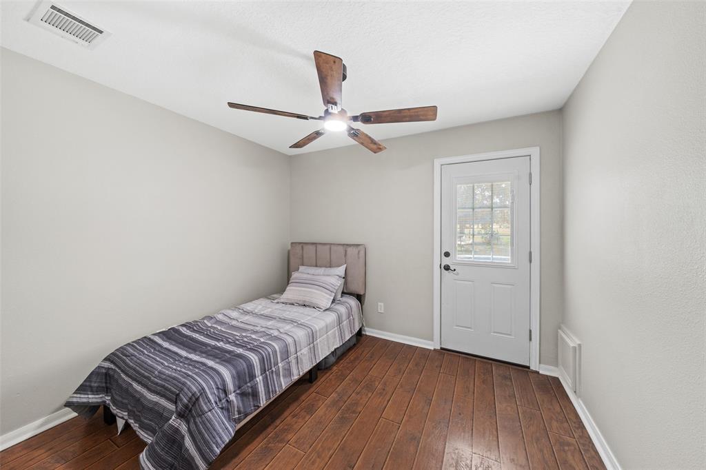 996 Scroggins Lane, Waller, Texas image 17