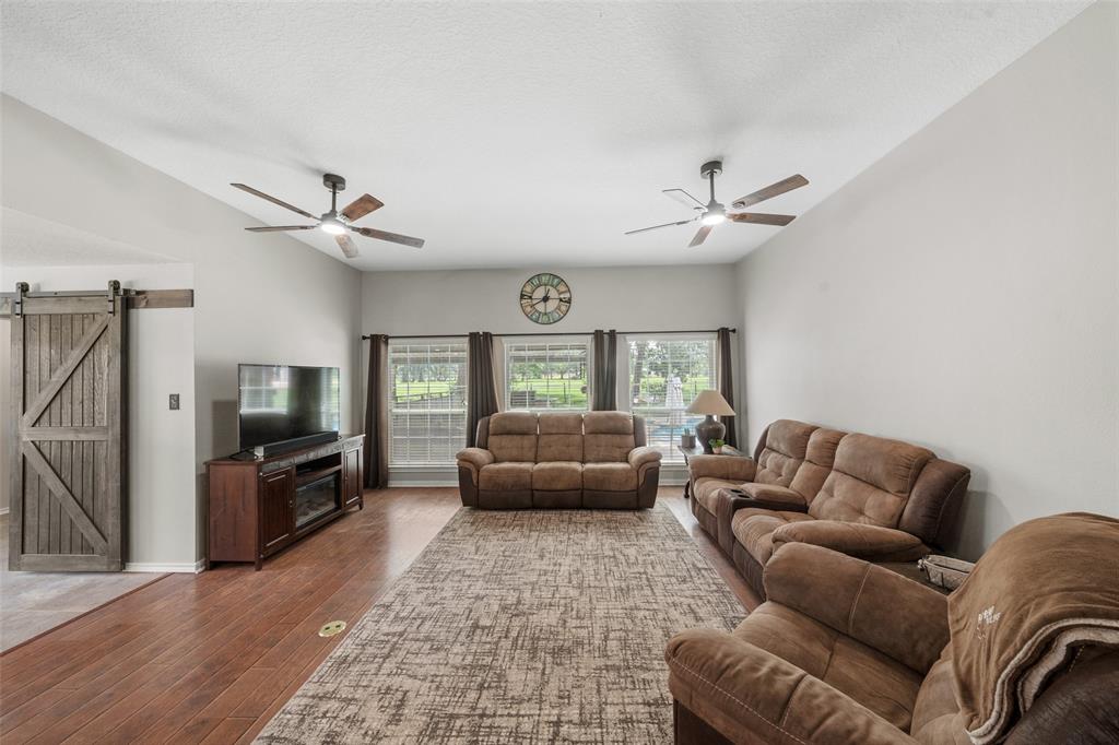 996 Scroggins Lane, Waller, Texas image 7