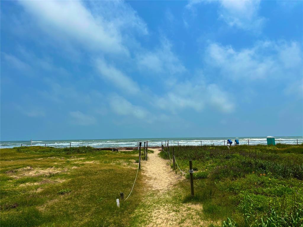 Point Lafitte Court, Surfside Beach, Texas image 7