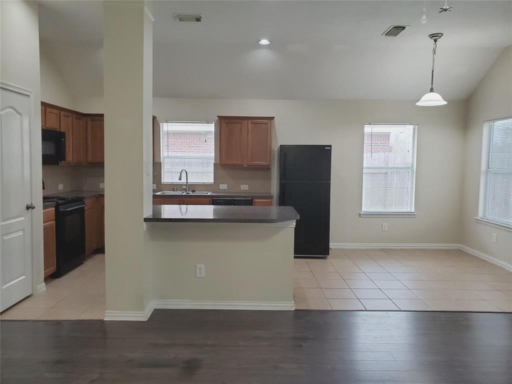 608 Manor Ridge Lane