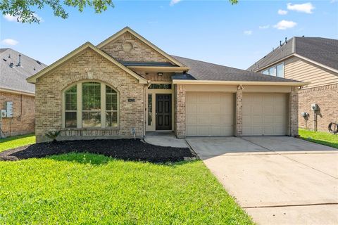Photo of 4423 Long Creek Drive, Fresno, TX 77545 (MLS # 89195916)