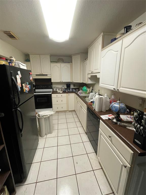 107 Forest Oaks Lane, Lake Jackson, Texas image 7