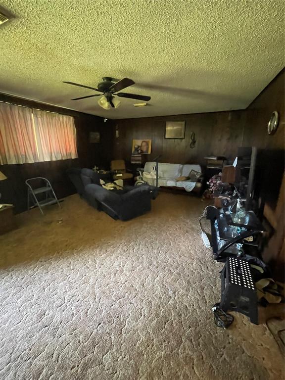 107 Forest Oaks Lane, Lake Jackson, Texas image 8