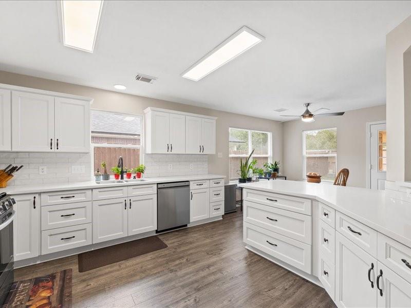 16339 Peach Orchard Drive, Humble, Texas image 15