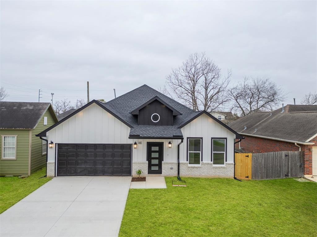 208 S 5th Street