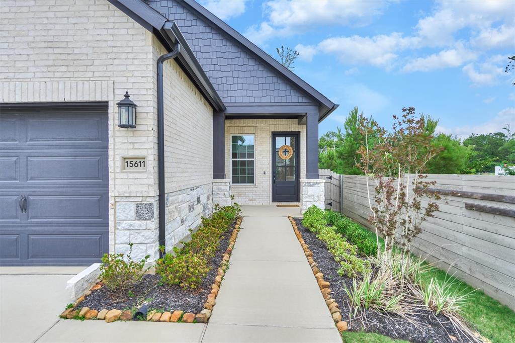 15611 Red Panda Road