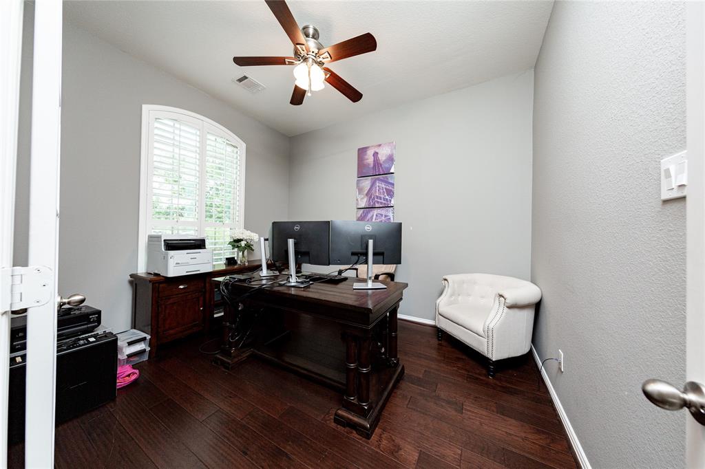 6014 Barrett Cove Court, Richmond, Texas image 3