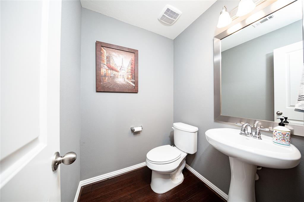 6014 Barrett Cove Court, Richmond, Texas image 4