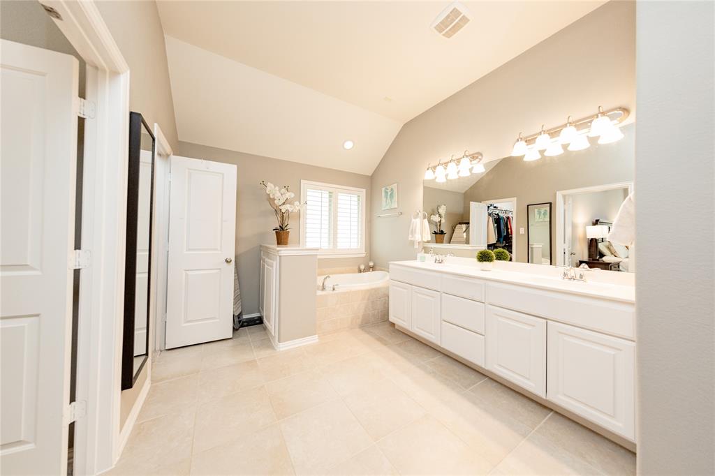 6014 Barrett Cove Court, Richmond, Texas image 19