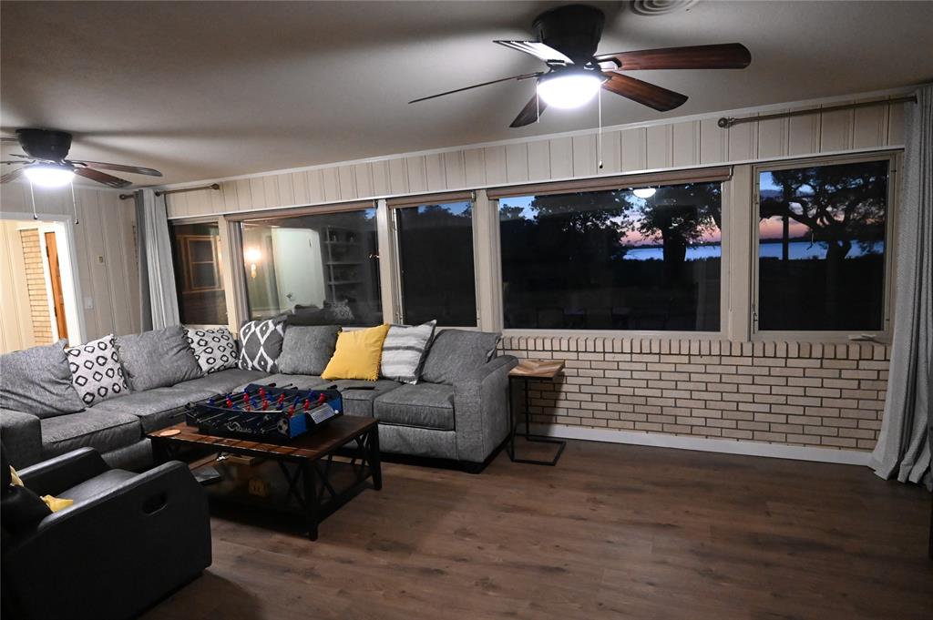 1013 Quail Lane, Eagle Lake, Texas image 17