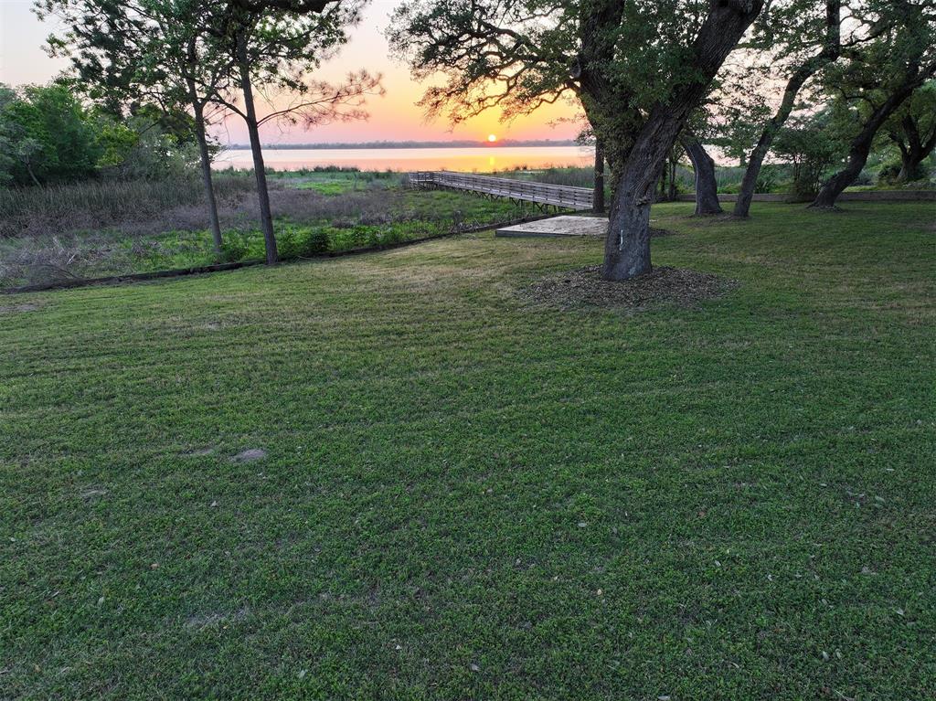 1013 Quail Lane, Eagle Lake, Texas image 4