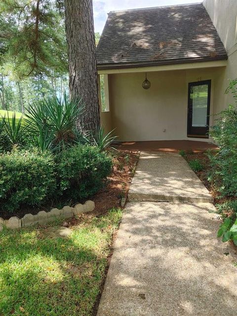 Photo of 21 April Hill, Conroe, TX 77356 (MLS # 40204553)