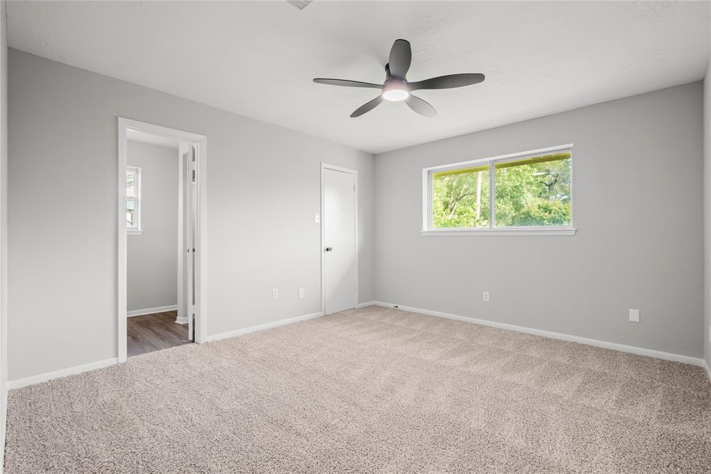 1707 Carol Lee Lane, Conroe, Texas image 12