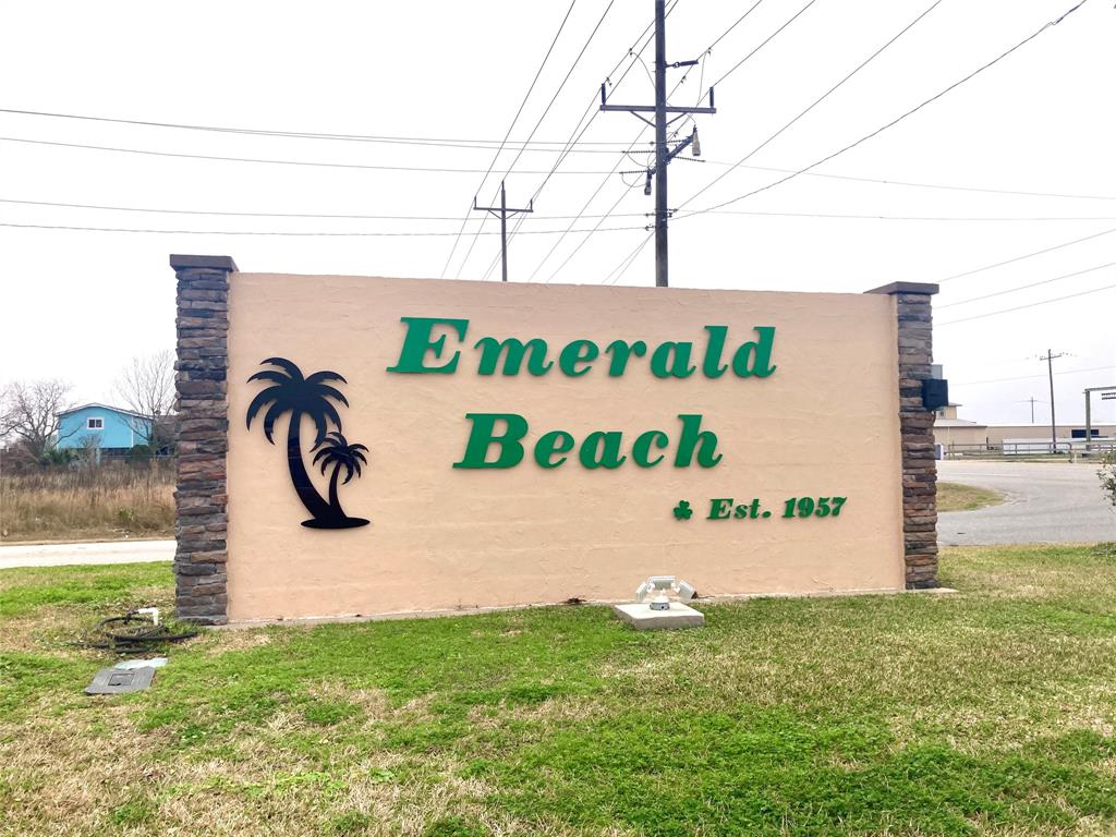 880 / 878 Palmetto Drive, Crystal Beach, Texas image 7