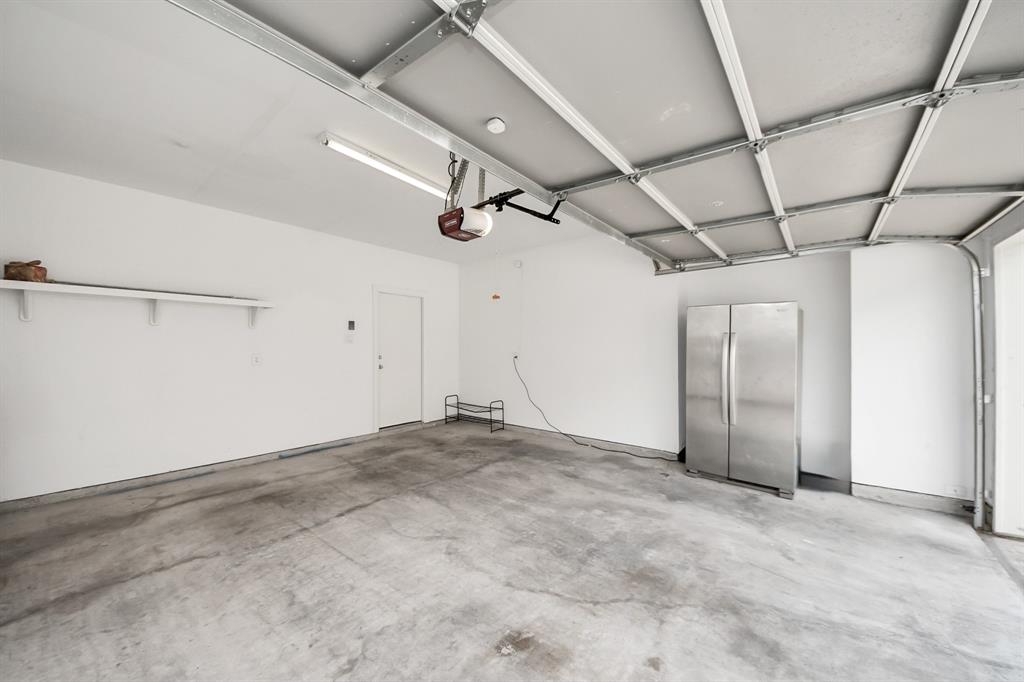 3718 Main Poplar Drive, Houston, Texas image 38