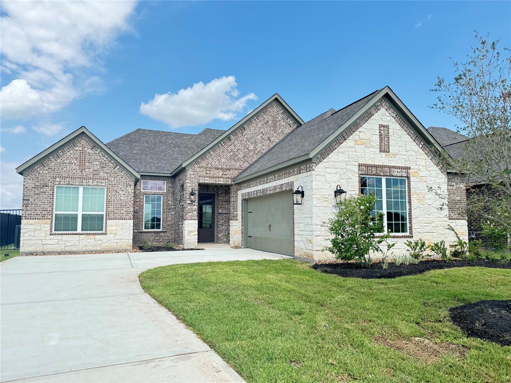 2107 Tioga View Drive, Iowa Colony, Texas image 1