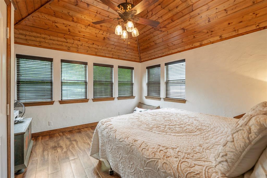 115 Saint Annes Drive, Mabank, Texas image 29