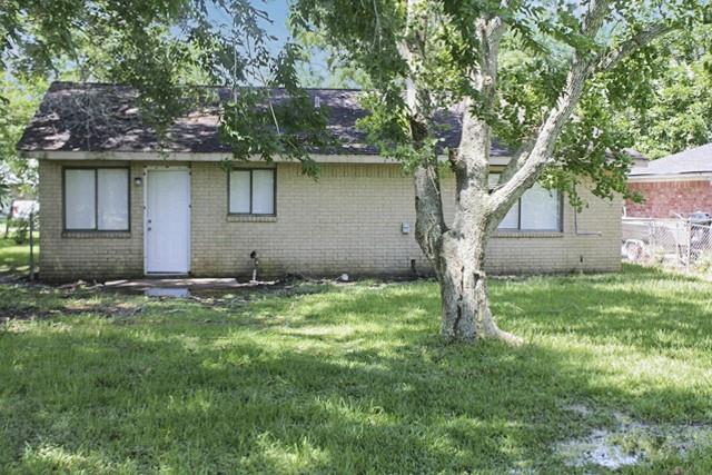 1723 Avenue B, Danbury, Texas image 6