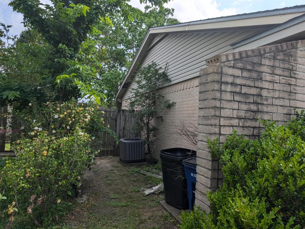 2533 Knoxville Drive, League City, Texas image 2