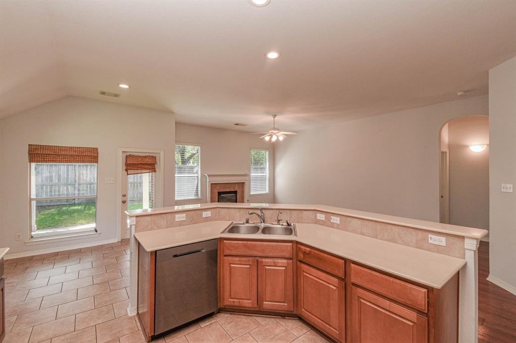 419 Livingstone Lane