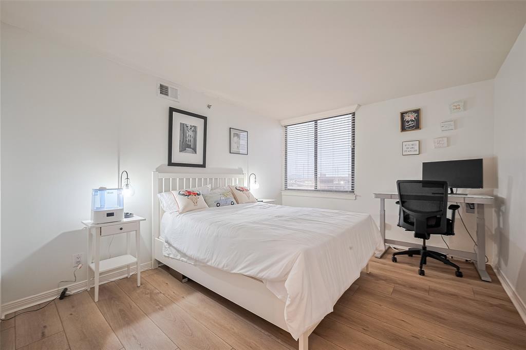 3525 Sage Road #1004, Houston, Texas image 28