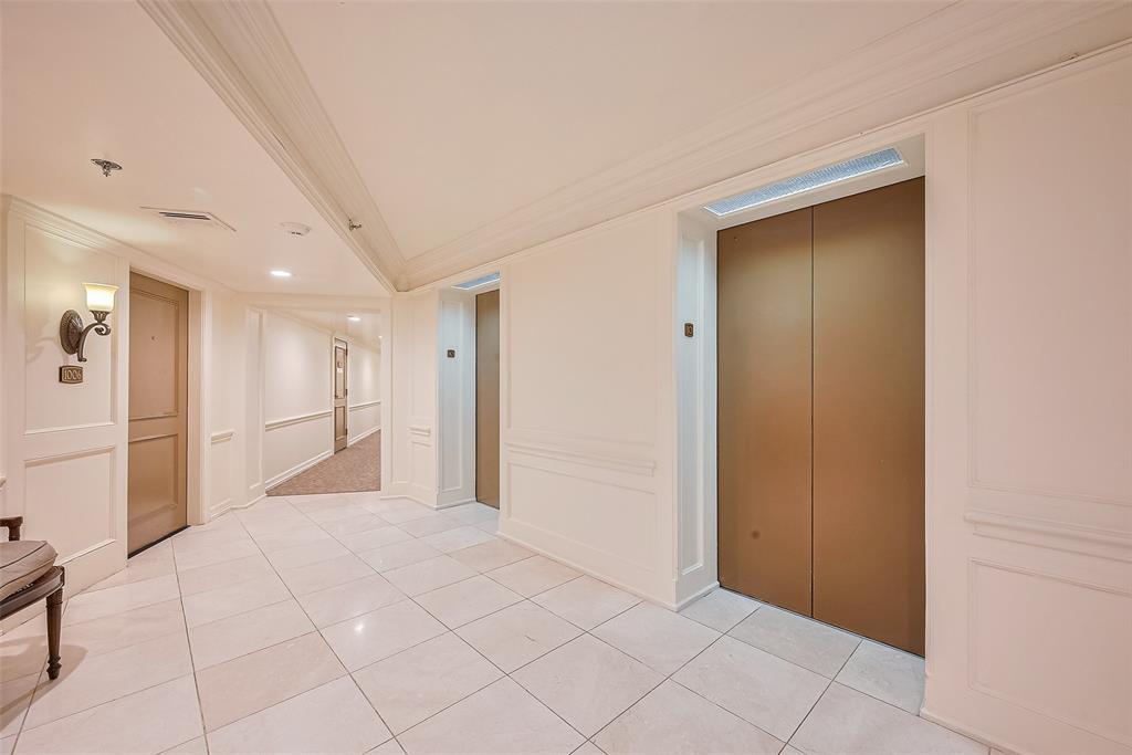 3525 Sage Road #1004, Houston, Texas image 37
