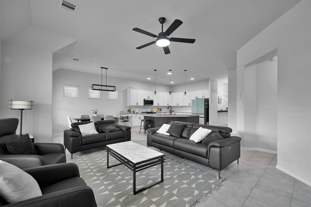 20142 Bushwick Falls Drive, Montgomery, Texas image 8