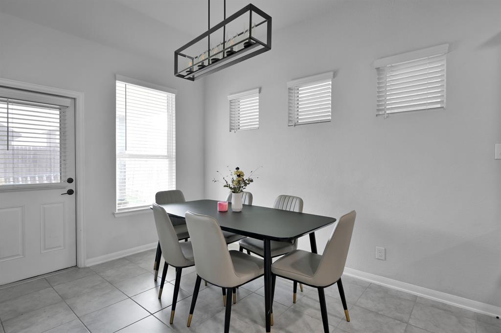 20142 Bushwick Falls Drive, Montgomery, Texas image 12