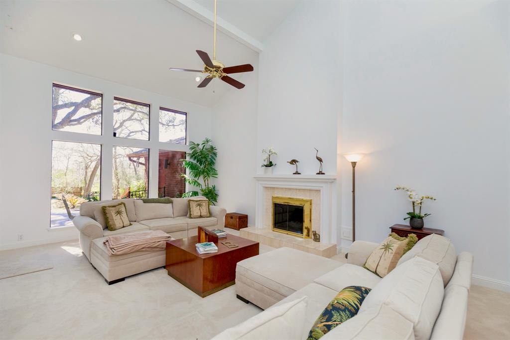 2104 Airline Drive, Friendswood, Texas image 9