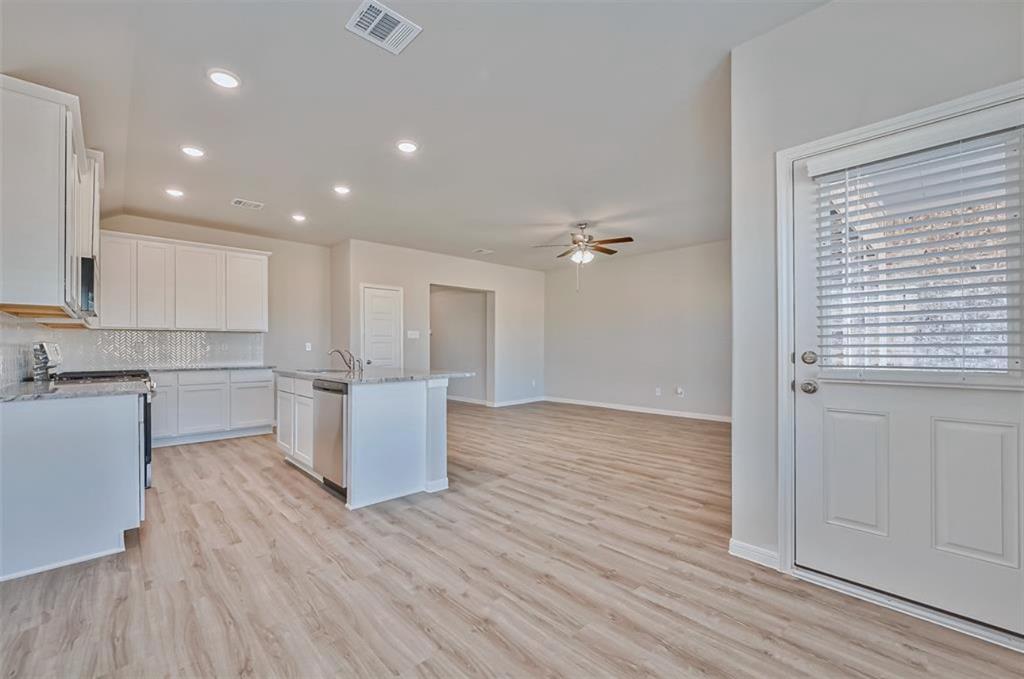 27227 Blue Pool Drive, Katy, Texas image 8