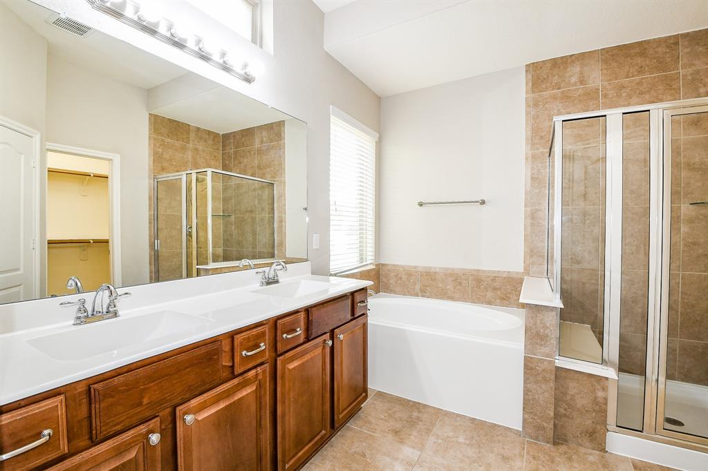6406 Hunters Way Lane, Baytown, Texas image 22