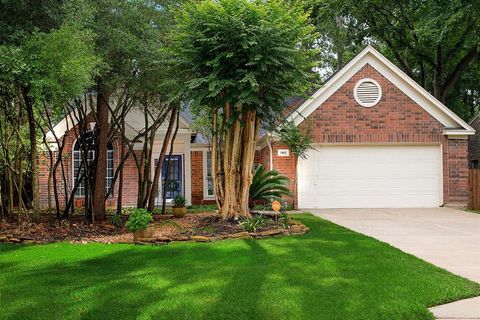 Single Family Residence in The Woodlands TX 140 Trillium Circle.jpg