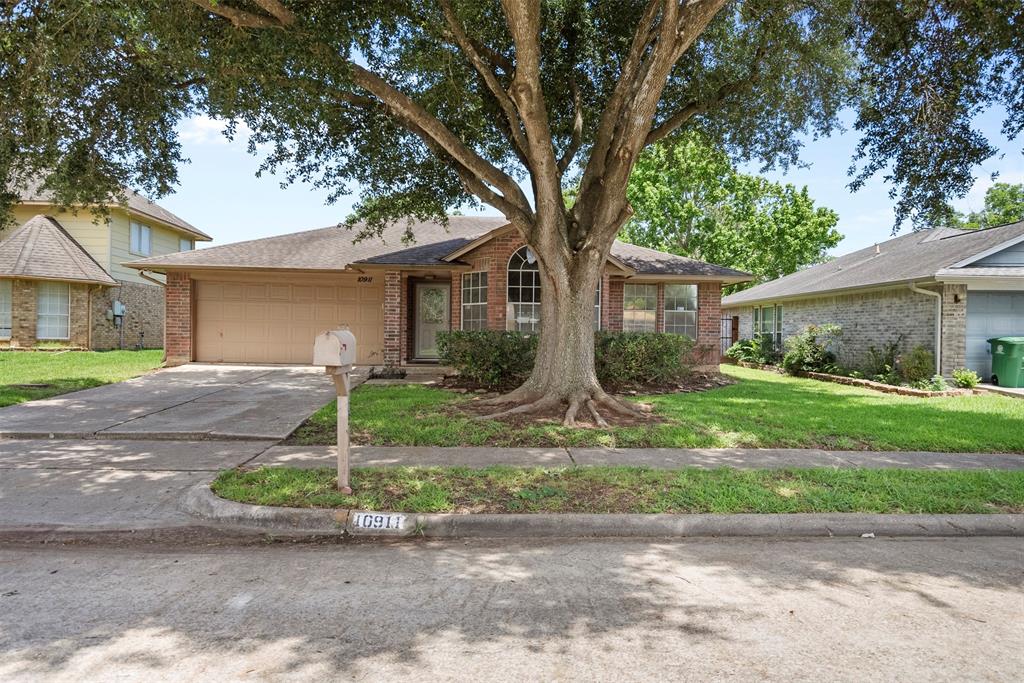 10911 Cedar Bridge Street