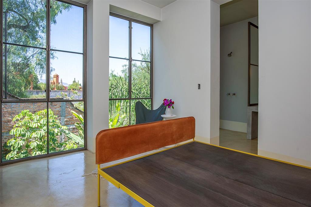 37700, Mexico, 3 Bedrooms Bedrooms, ,4 BathroomsBathrooms,Residential,Active,51561