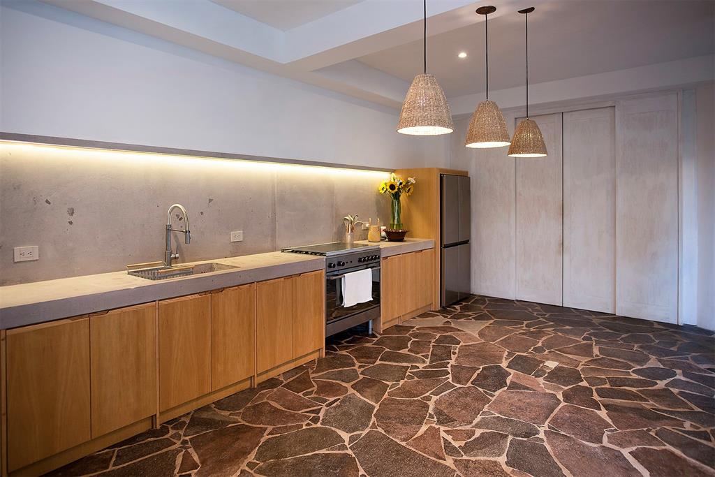 37700, Mexico, 3 Bedrooms Bedrooms, ,4 BathroomsBathrooms,Residential,Active,51561