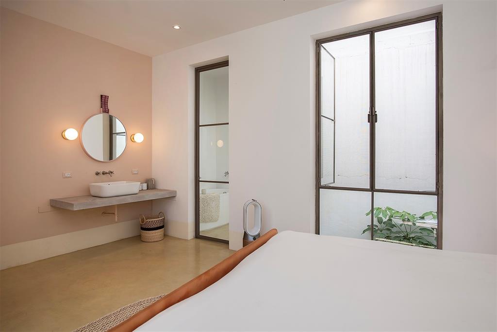 37700, Mexico, 3 Bedrooms Bedrooms, ,4 BathroomsBathrooms,Residential,Active,51561