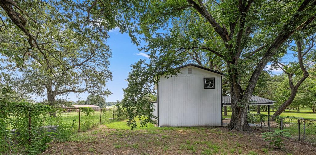 1020 Private Road 4181, Lexington, Texas image 23