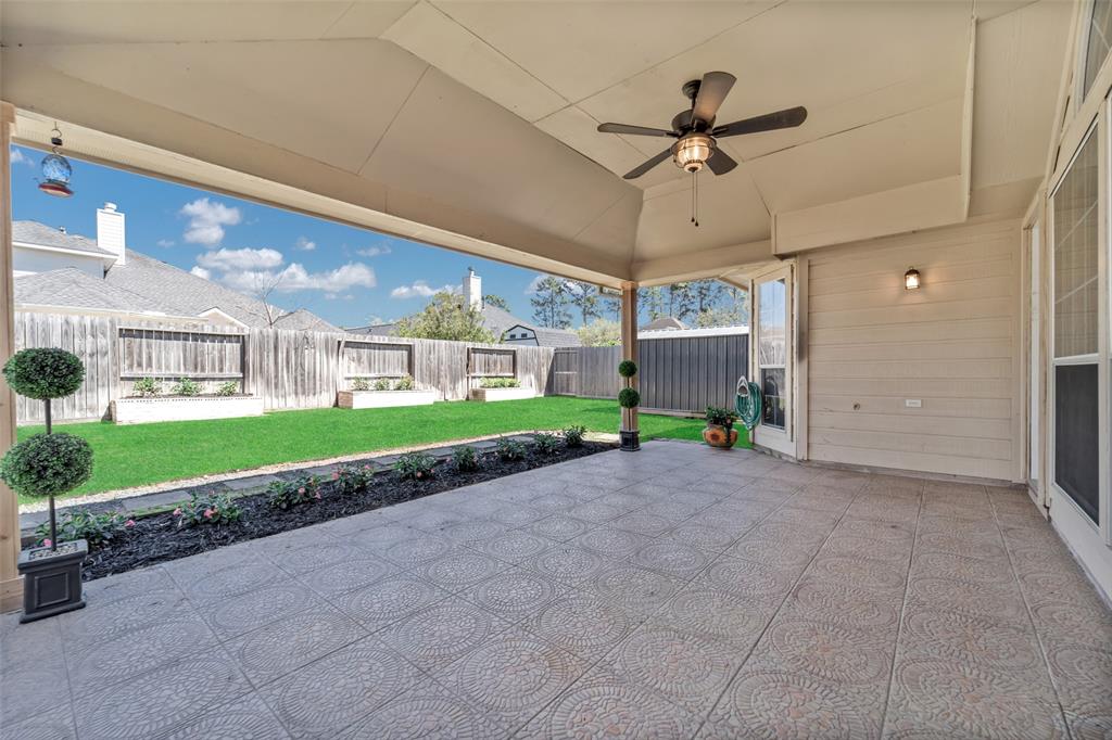 22914 Cove Timbers Court, Tomball, Texas image 26